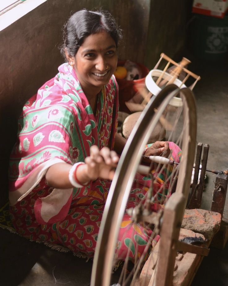 Artisan weaving saree